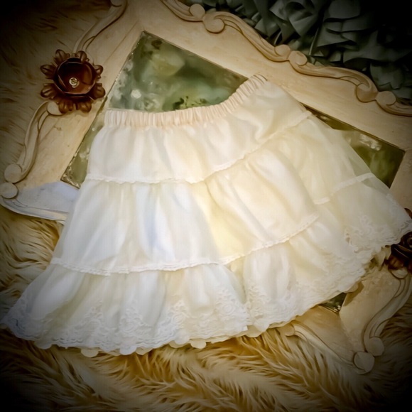 Hanna Anderson Lined Lace Girls Skirt EUC SZ 6-8 - Picture 2 of 5